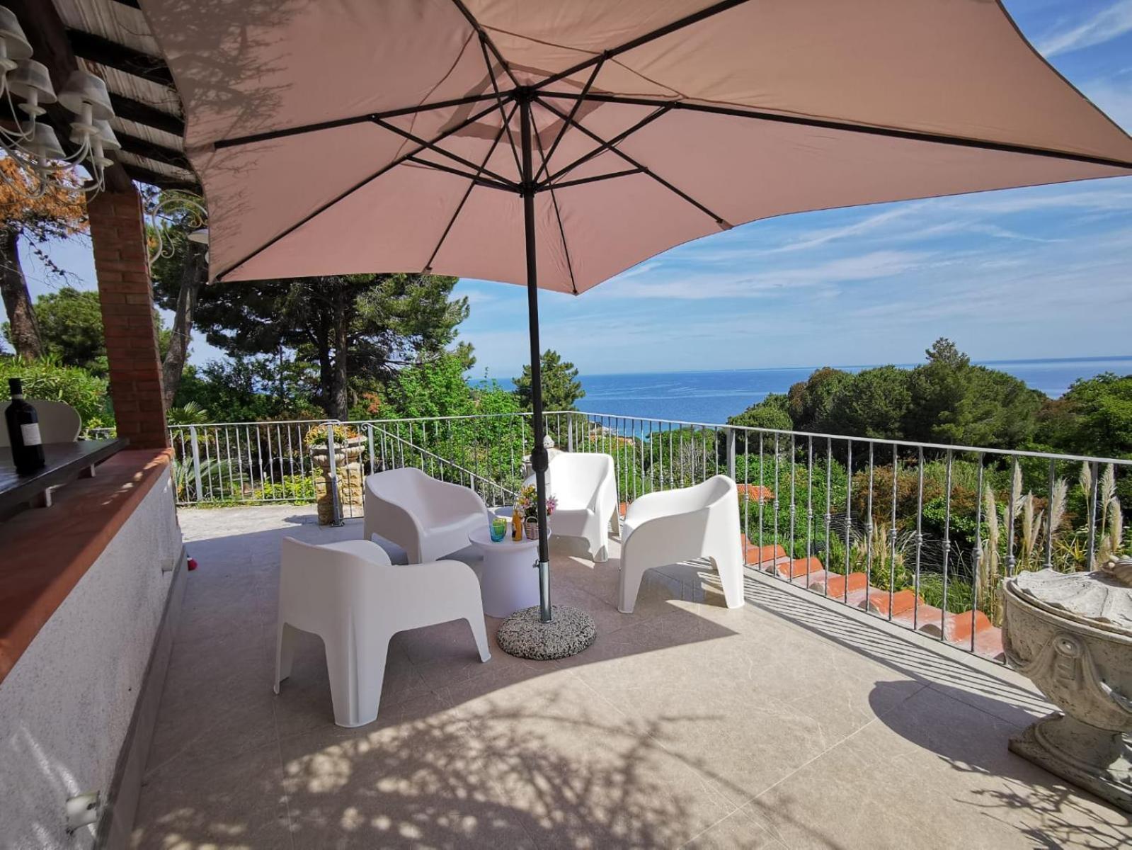 Casa Panoramica Bouganville SantʼAndrea Exterior foto